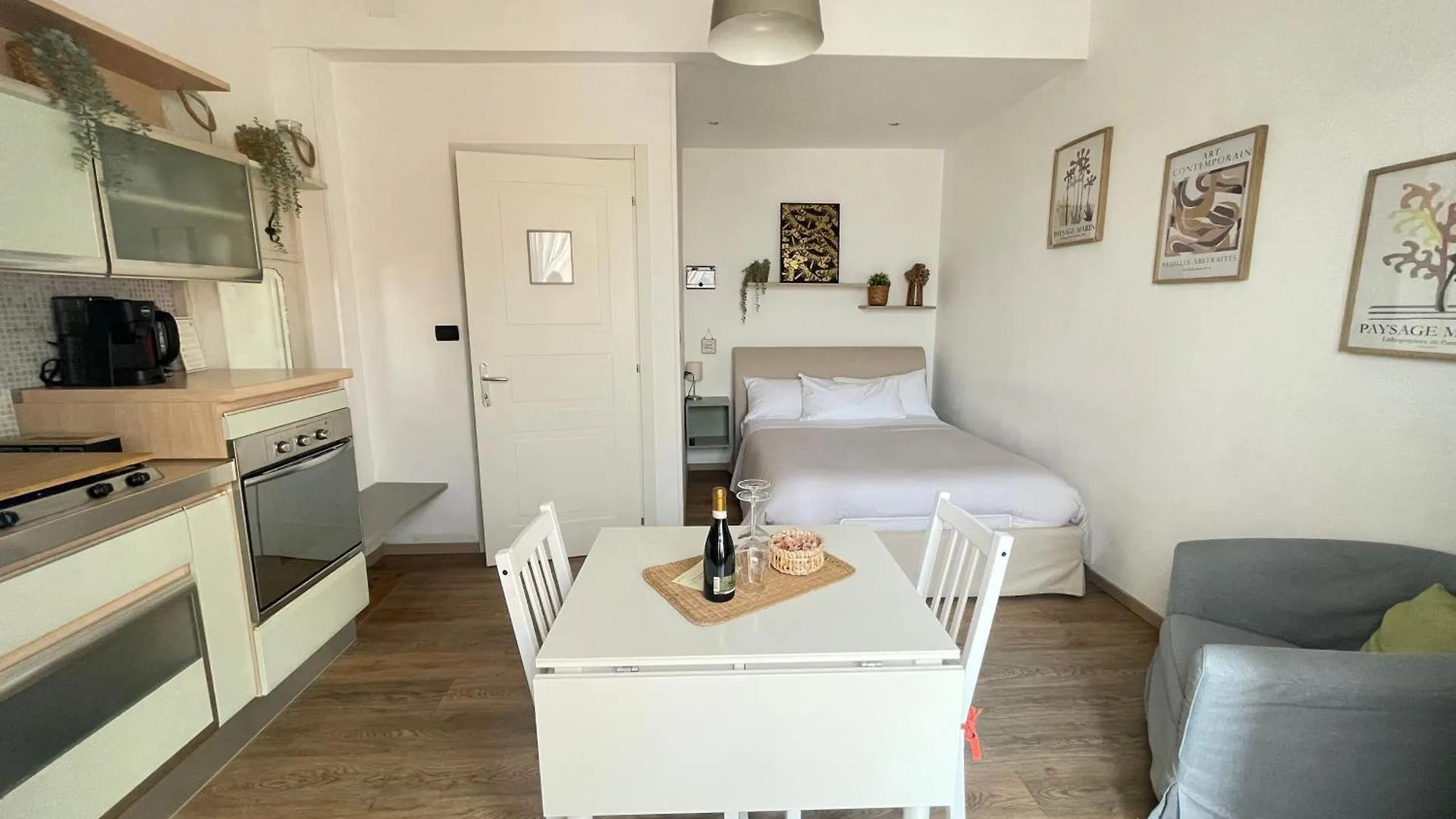Eraora Apartrooms - Central Station Bologna Apartment